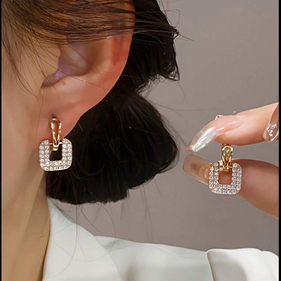 Cubic Zirconia Gold Square Earrings - Picture 4 of 8